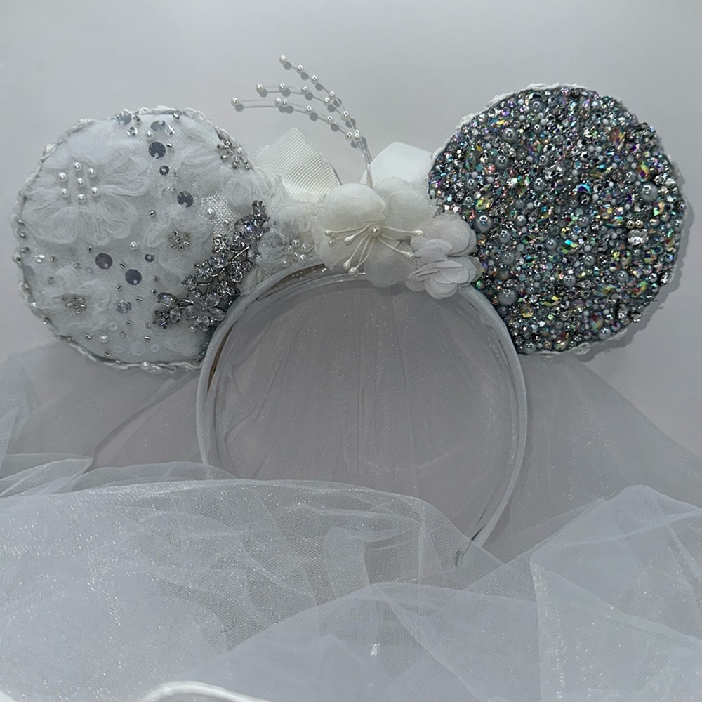 Sparkling Floral and Rhinestone Bridal Minnie Ear Headband with veil